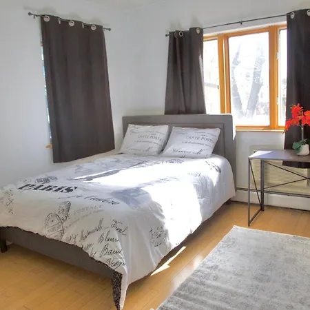 Brightonbeach2-Spacious Room-Close To Beach